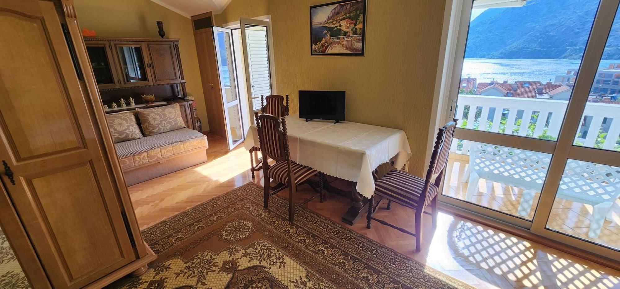 Lorena Rooms Risan Exterior photo