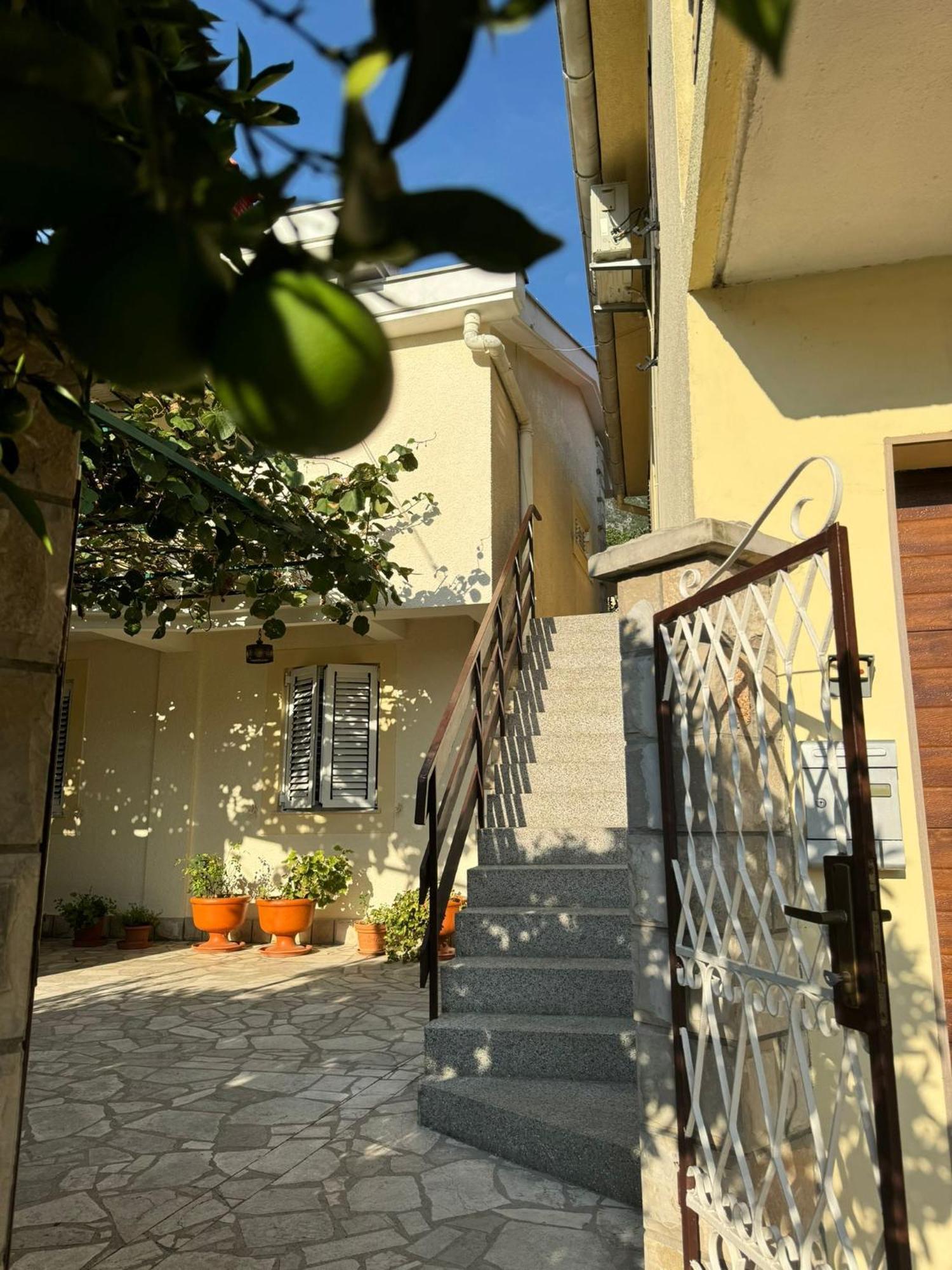 Lorena Rooms Risan Exterior photo