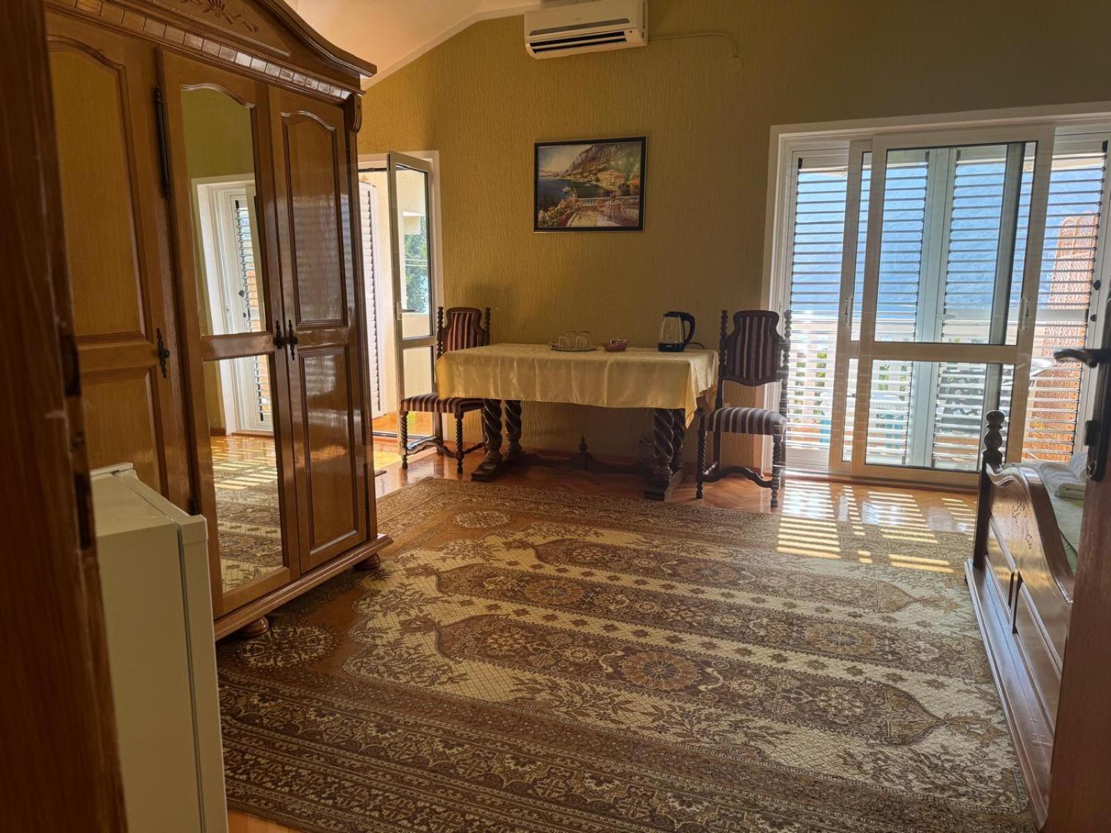 Lorena Rooms Risan Exterior photo