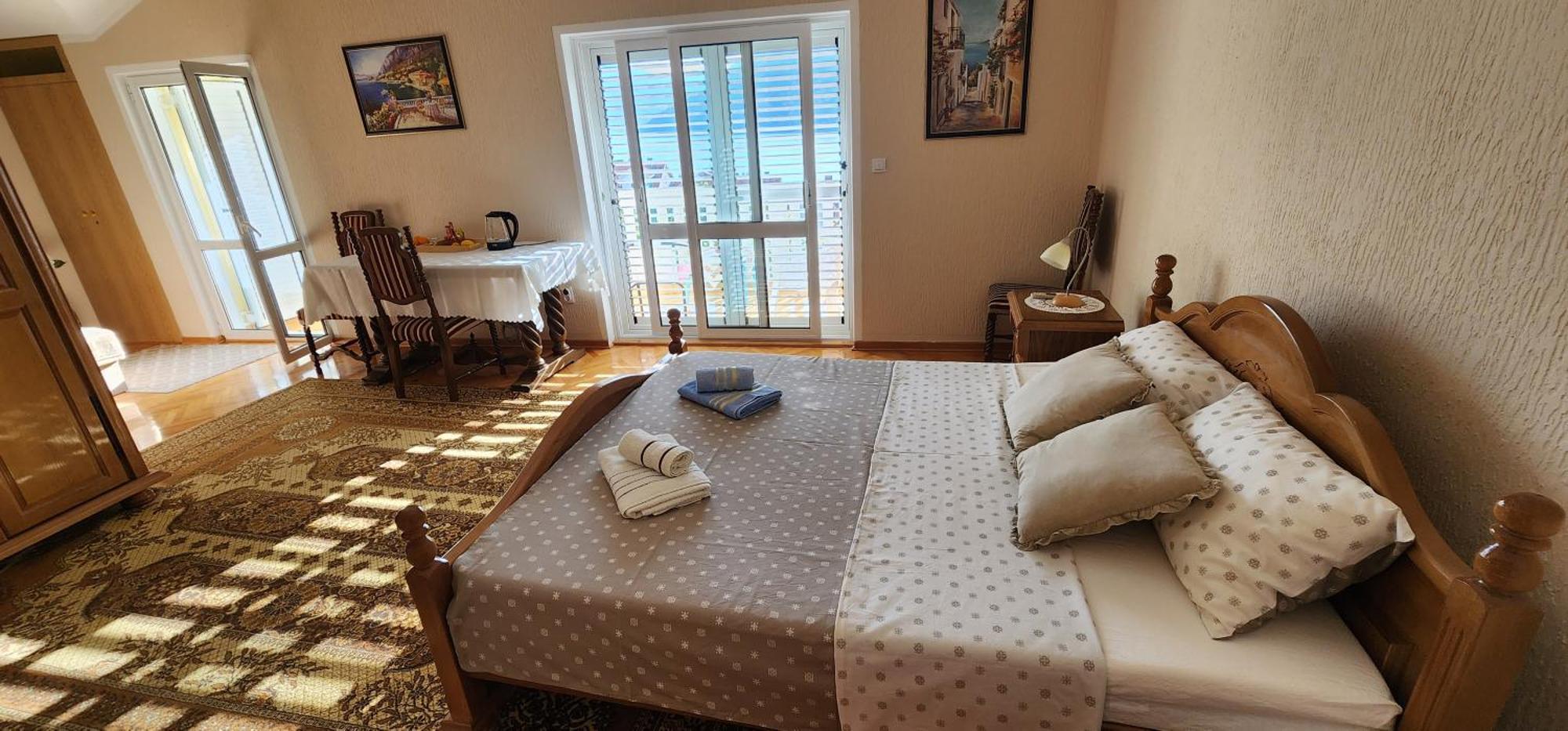 Lorena Rooms Risan Exterior photo