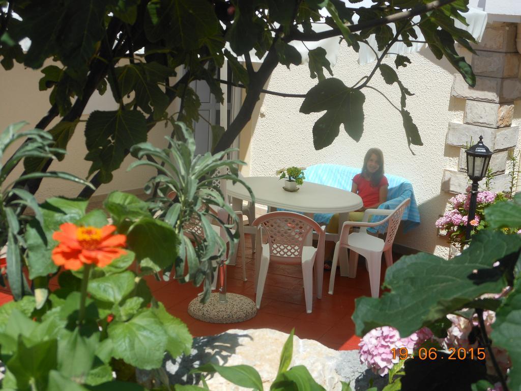 Lorena Rooms Risan Exterior photo