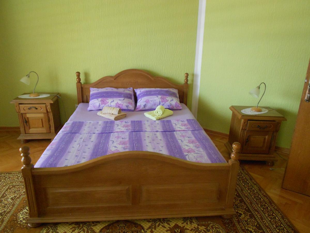 Lorena Rooms Risan Exterior photo